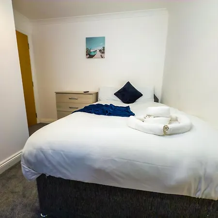 Apartament The Purple 5br House By Altoluxoexperience Short Lets & Serviced With Free Parking