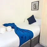 The Purple 5br House By Altoluxoexperience Short Lets & Serviced With Free Parking Apartment Bristol