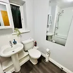 The Purple 5br House By Altoluxoexperience Short Lets & Serviced With Free Parking *
