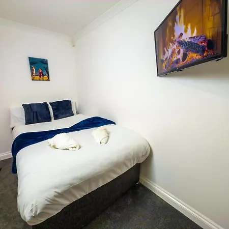 Apartment The Purple 5br House By Altoluxoexperience Short Lets & Serviced With Free Parking *