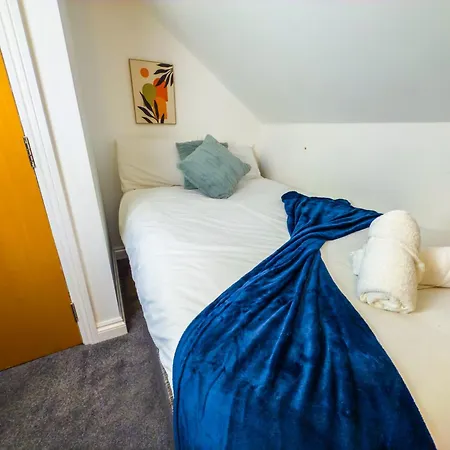 The Purple 5br House By Altoluxoexperience Short Lets & Serviced With Free Parking 公寓 *