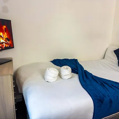 The Purple 5br House By Altoluxoexperience Short Lets & Serviced With Free Parking Bristol