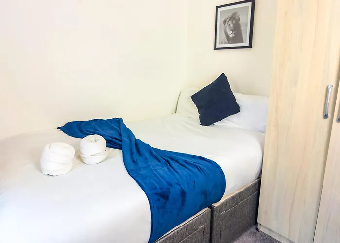 The Purple 5br House By Altoluxoexperience Short Lets & Serviced With Free Parking Apartament Bristol