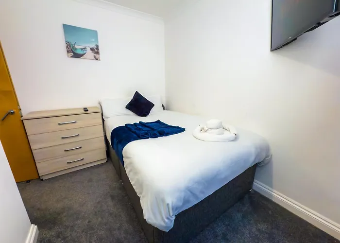 The Purple 5br House By Altoluxoexperience Short Lets & Serviced With Free Parking Apartament *