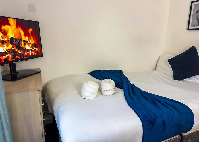 The Purple 5br House By Altoluxoexperience Short Lets & Serviced With Free Parking Bristol